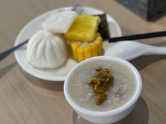 -泊雅酒店公寓(广州琶洲磨碟沙地铁站店)