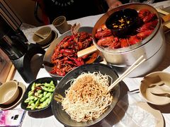 -巴厘龙虾·榜首油焖大虾(音乐学院·沿江酒馆店)