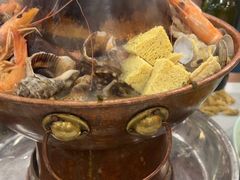 -一口猪海鲜浑锅·东北家常菜