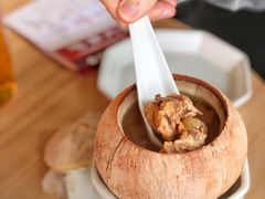 椰皇竹荪炖鸡-金戈戈香港豉油鸡(皇庭广场店)