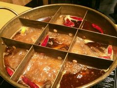 -江湖餐厅–重庆九宫格老火锅