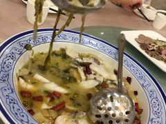 酸菜鱼-东江渔村(皇悦店)