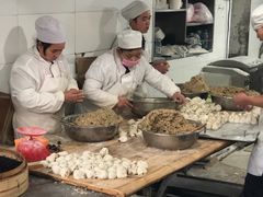 -严氏重油烧麦(民权路店)