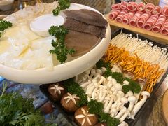 -慢丽江·云南野生菌土鸡锅(西山店)