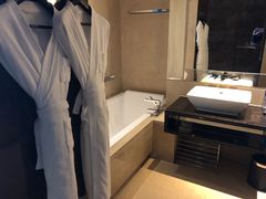 -广州天河希尔顿酒店