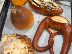 -CARINO BAKERY&CAFE(人广来福士店)