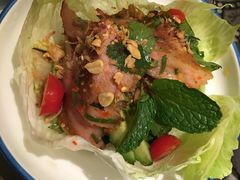 炭烤猪颈肉沙拉-美奈小馆·越南料理(中航城君尚购物中心店)