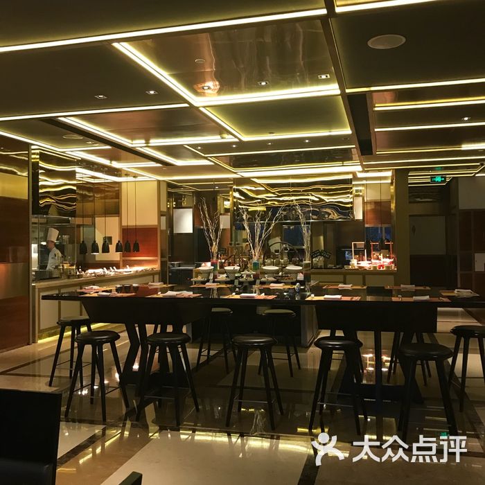 大中華希爾頓酒店念全日制自助餐廳