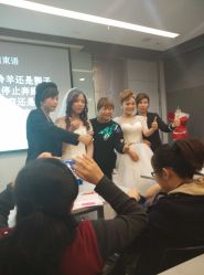 -上海彩妆秀摄影设计有限公司