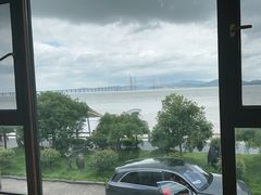 -鹰龙海畔度假酒店(咸祥店)