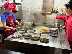 -镇南锅盖面馆(解放路店)