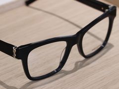 -目艮眼镜SHOWROOM(品牌集合店)
