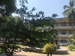 -吐斯廉屠杀博物馆