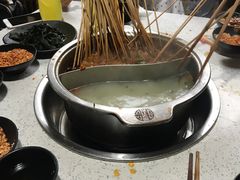 -俭让佬妈现卤串串(温江总店)