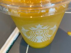 中杯芒果西番莲果汁星-星巴克(汇亚大厦店)