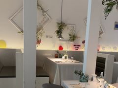 -春树下·树屋花房西餐厅(罍街AS1980店)