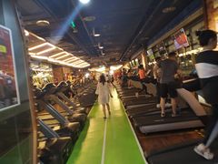 -美航国际健身(北京华联店)