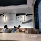 昨日晚上正好有空，过去路不远，虽然人气火爆