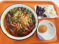 -德元兰州纯汤牛肉面(天水双桥店)