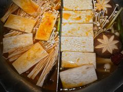 -湊湊火锅·茶憩(杭州湖滨银泰in77店)