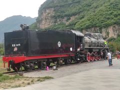 -百里峡七彩艺术小镇