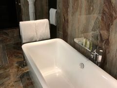 -广州天河希尔顿酒店