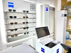 -斯维卡眼镜林·蔡司视觉合作店(青浦宝龙广场店)