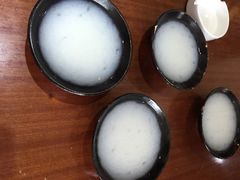 -蓝田九大碗民俗食府(蓝田店)