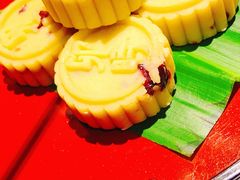 宫廷绿豆糕-卯时·龙光雅宴·精致锡帮菜(惠山古镇店)