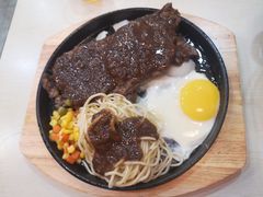 铁板沙朗牛排-张妈台式锅烧(深大店)