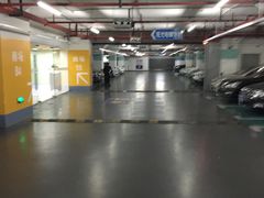-莘庄龙之梦停车场