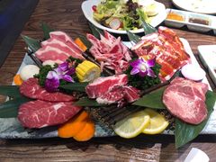 -明洞阿姨·韩式酱蟹烤肉·创意料理(三元桥店)