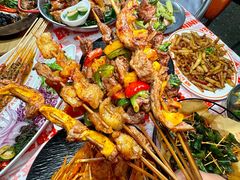 -威记烧嘢·南宁烧烤·超级生牛(绿地店)