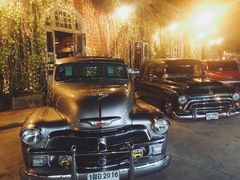 -席娜卡琳火车铁道夜市