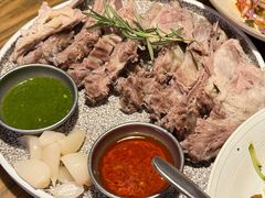 传统手抓羊排-那时新疆·若羌(经纬汇店)