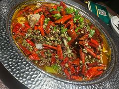 -曼听小寨海鲜烧烤·大连辣炒大王(盖州街店)
