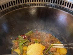 -哈尔滨烧烤·山河村铁锅炖(交大店)