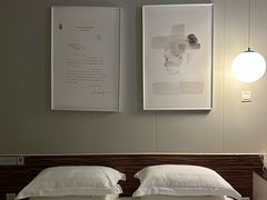 -卡罗酒店(东门晒布地铁站店)