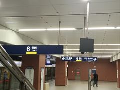 -白石桥南(地铁站)