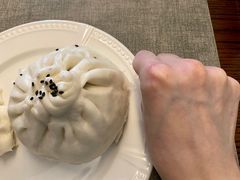 -白玉兰食品甜凤店(合生汇店)