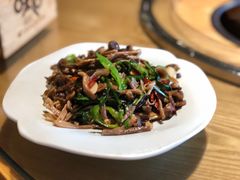 鹿茸菌（隐藏时令）-妈妈的味道·腾冲特色菜(和顺古镇店)