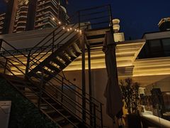 -Tipsy Bar•屋顶露台酒吧&水烟吧