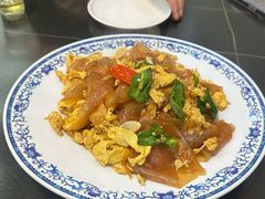 -郑小二山东特色炒鸡店(红小巷店)