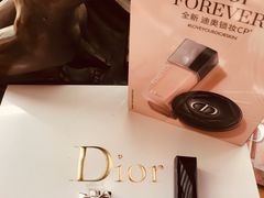 -Dior迪奥(上海世茂广场店)