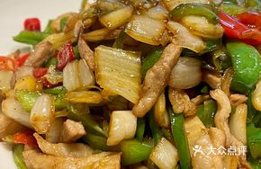 Huangshan Sour Cabbage Stir-Fried Pork Shreds