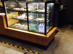 面包甜点陈列柜-星巴克(南昌西湖万达店)