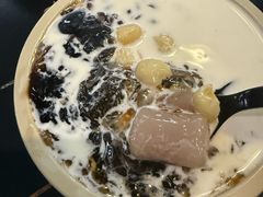 -RUXU入续糖水铺与包(卓悦中心店)
