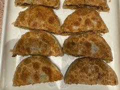 酸菜猪肉馅饼-红樱桃·欢乐餐厅(太原里店)