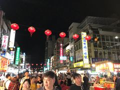 -六合夜市