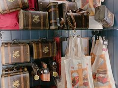 -九又四分之三站台哈利波特商店